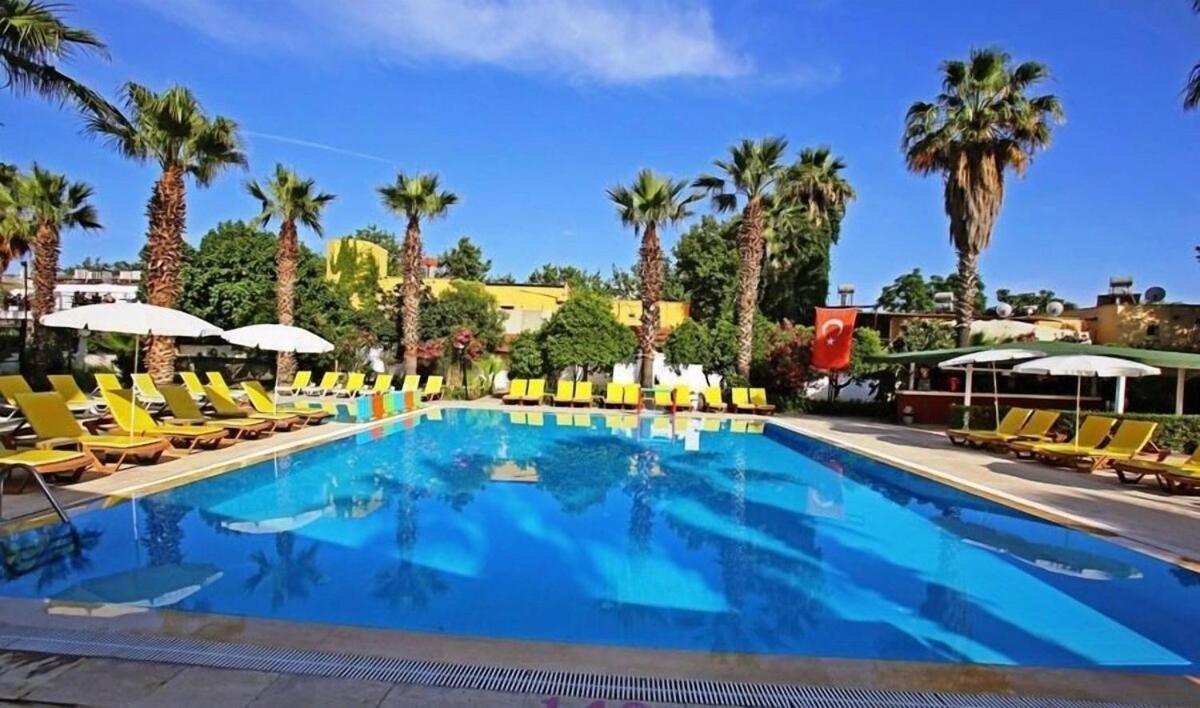 Malibu Resort كمر المظهر الخارجي الصورة