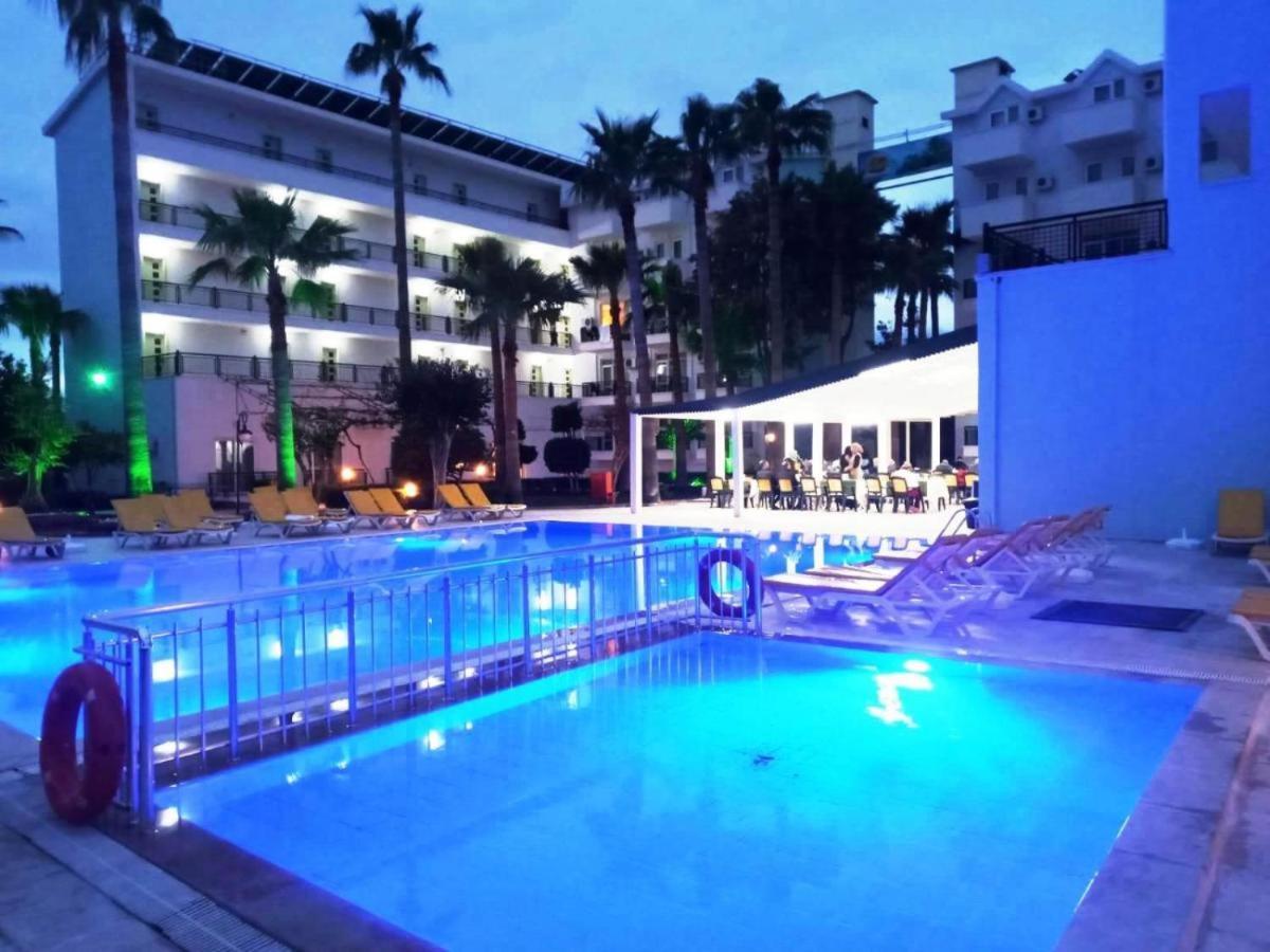 Malibu Resort كمر المظهر الخارجي الصورة