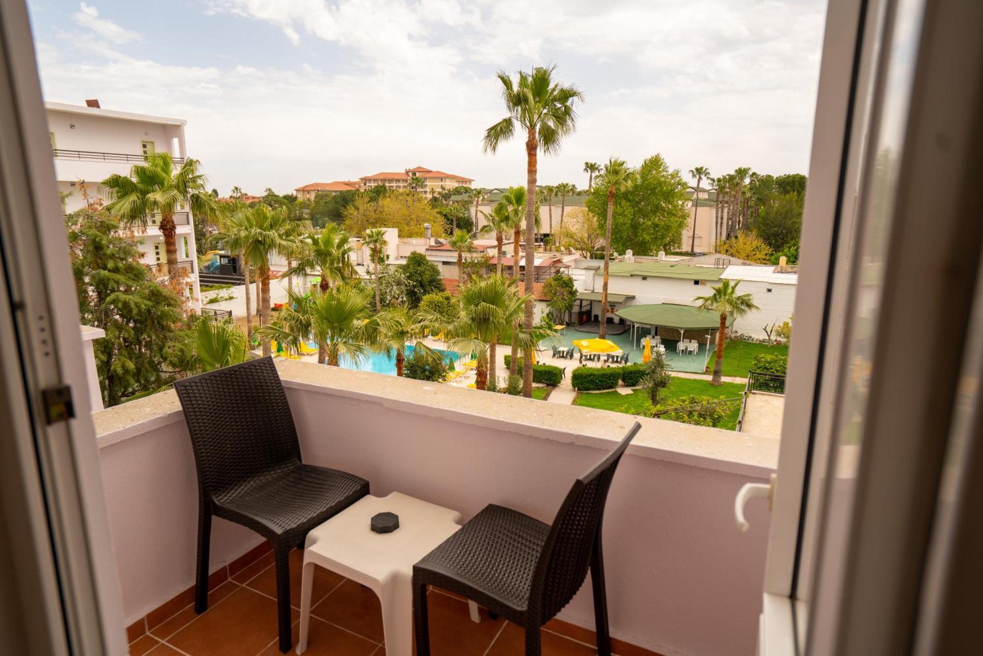 Malibu Resort كمر المظهر الخارجي الصورة